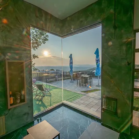 Natalijina Ramonda Villa